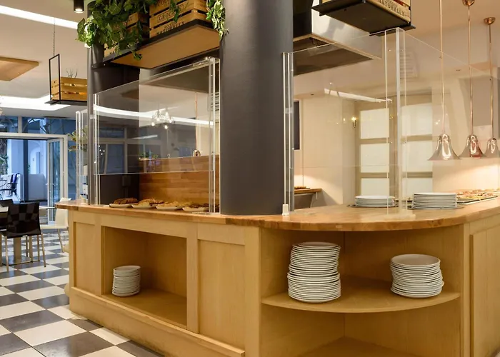 Afroditi Venus 4* Kamari (Santorini)