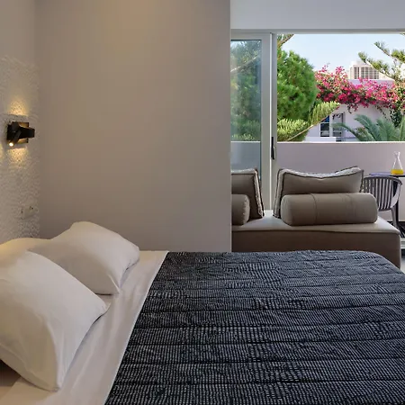 Afroditi Venus Kamári