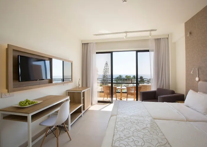 فندق Afroditi Venus 4*